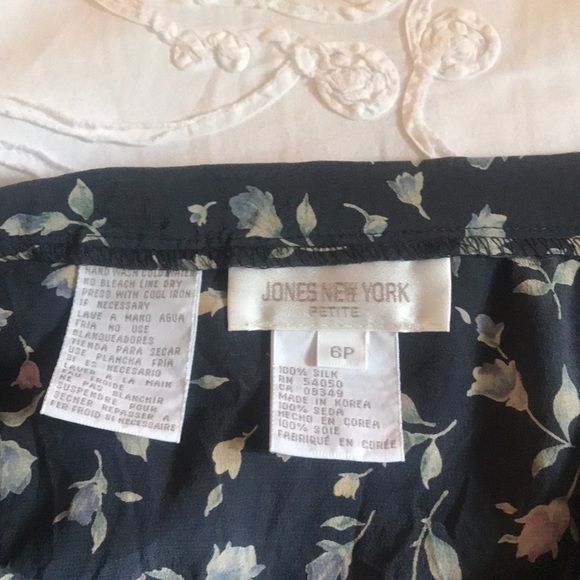 Vintage Floral Skirt - Picture 4 of 4